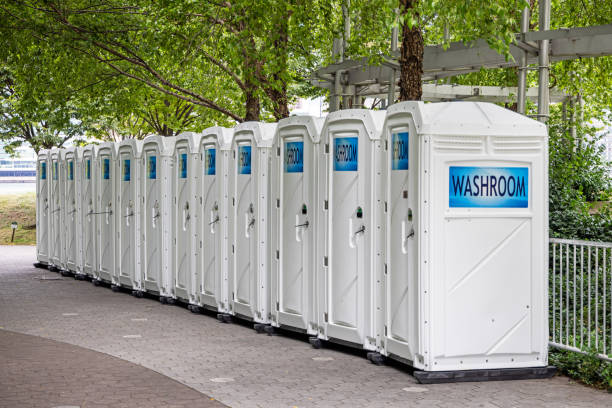 Best Luxury portable toilet rental  in Dellwood, MO